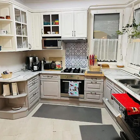 Klebi's Apartmanhaz 20 Balatonföldvár