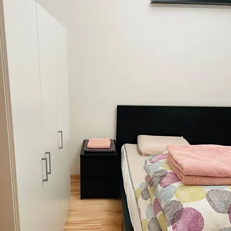 Klebi's Apartmanhaz 20 * Balatonföldvár