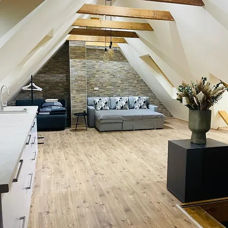 Klebi's Apartmanhaz 20 Διαμέρισμα Balatonföldvár