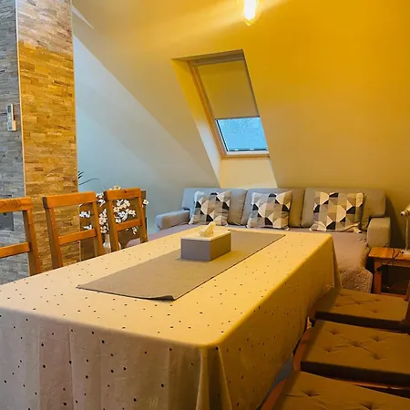 Klebi's Apartmanhaz 20 *