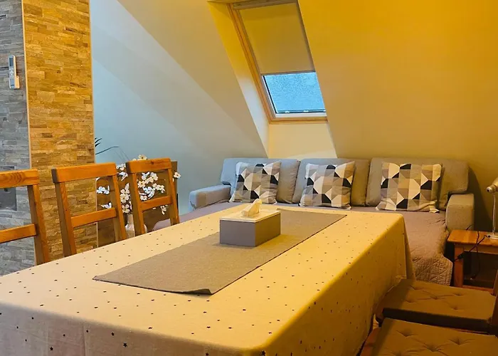 Klebi's Apartmanhaz 20 *