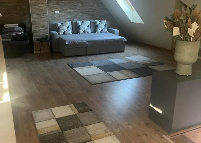 Lägenhet Klebi's Apartmanhaz 20 *